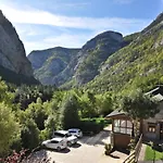 Valle De Bujaruelo Kemping Torla