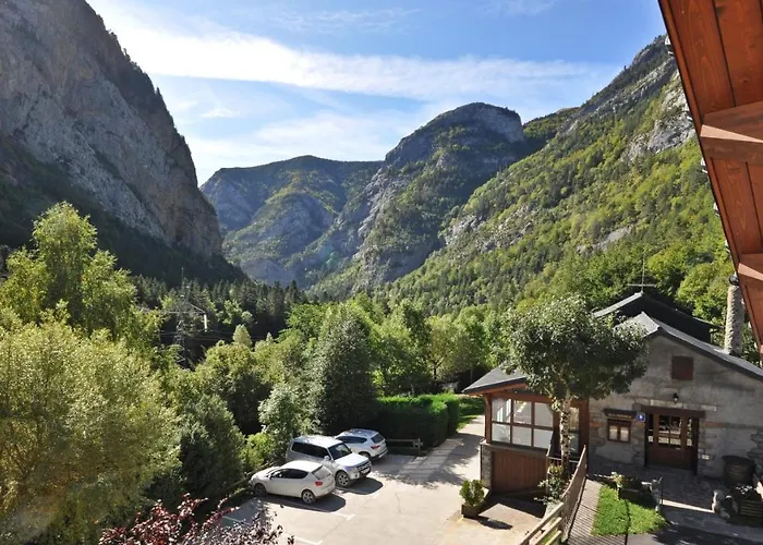 Valle De Bujaruelo Camping Torla